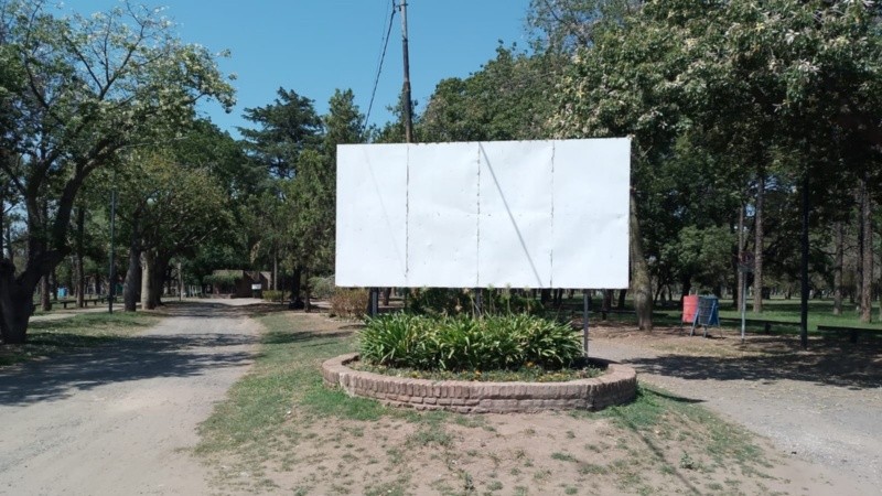 Los vecinos vienen reclamando mejoras en el parque.