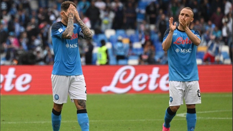 Napoli ganaba, se lo empataron sobre el final y no pudo celebrar el título en su estadio.