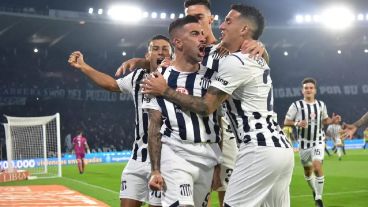 Talleres madrugó a Central en el Kempes con un gol de Michael Santos.