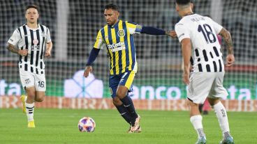 Talleres madrugó a Central en el Kempes con un gol de Michael Santos.