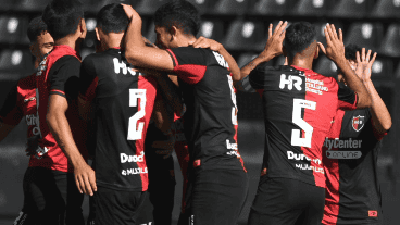 Vangioni volvió acompañado de algunos con minutos en Primera, como Balzi y Esponda.