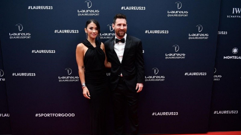 Lionel Messi concurrió a la ceremonia acompañado de su esposa, Antonela Roccuzzo.