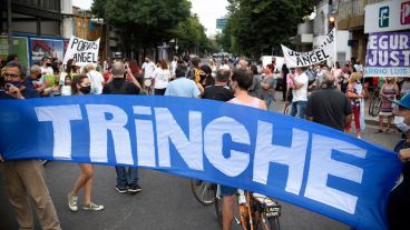 Los manifestantes recordaron al Trinche y reclamaron mayor seguridad.