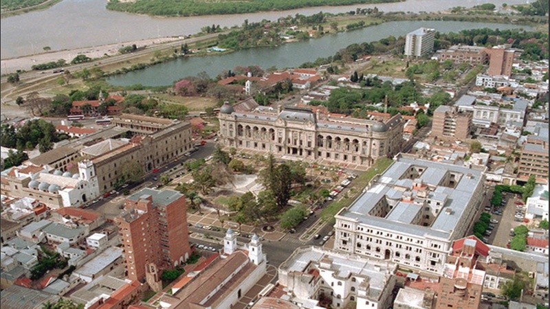 Vista aérea de la Casa de Gobierno de Santa Fe.