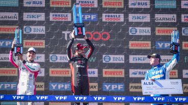 Santero (Toyota) se quedó con la segunda final del TC2000 en Rosario.