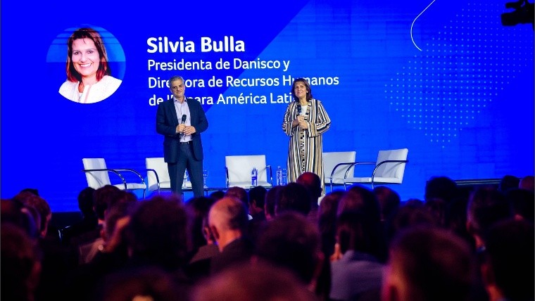 “Siempre hay más oportunidades para una empresa que invierte en ciencia”: Silvia Bulla, directiva de AmCham 