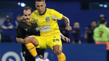 Candia jugó 73 minutos ante Vélez y fue reemplazado por Bianchi.