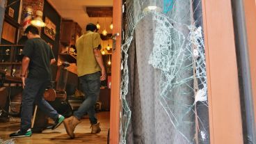Así quedó el local de la barbería céntrica tras el robo