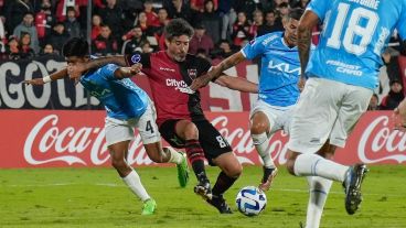 Imágenes del último partido ante Blooming en el Coloso (triunfo rojinegro 3 a 0)