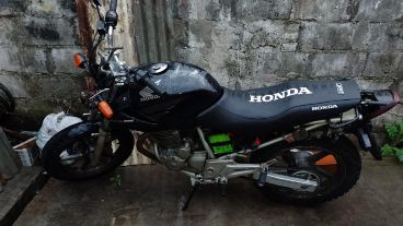 La Twister, uno de los cinco vehículos en Estévez al 4300.