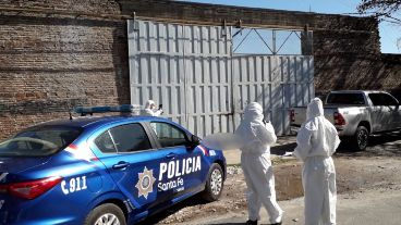 El asesinato ocurrió en Liniers al 2600 en el mediodía de este domingo.