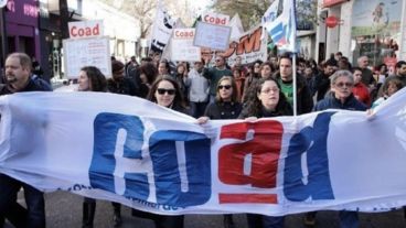 Docentes universitarios van al paro este miércoles en reclamo de mejoras salariales.