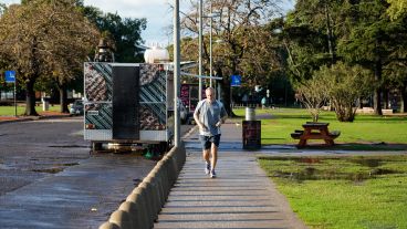 Salió el sol y los rosarinos y rosarinas salen a disfrutarlo