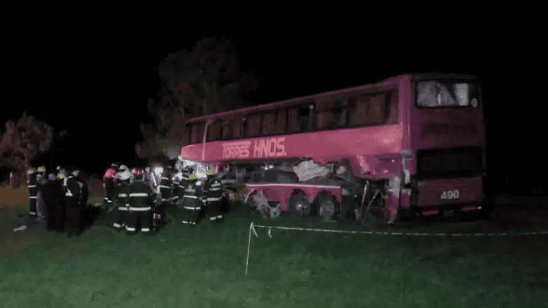 Así quedó el colectivo tras el siniestro. (PostaRosquin.com)