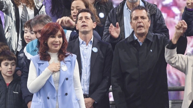 Sergio Massa estuvo presente en el acto del 25 de mayo encabezado por Cristina Kirchner.