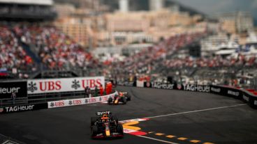 Verstappen, con 144 puntos, se escapó a 39 de su escolta en el campeonato.