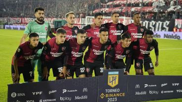 Los once titulares leproso que salieron a jugar contra Godoy Cruz.