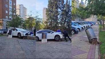 El Toyota Corolla también resultó dañado.