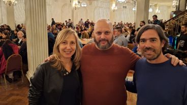 Crivaro, junto a los dirigentes nacionales de la izquierda Bregman y Del Caño