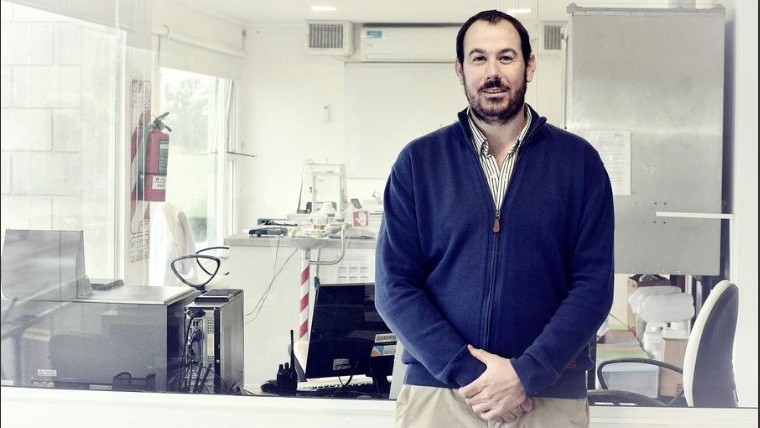 Santiago Aloisi, gerente de operaciones de Laboratorios Peyte. Una fábrica de Venado Tuerto con una fuerte historia.