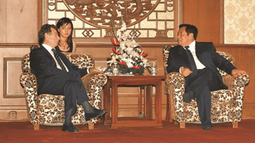 Franco Macri recibió títulos honoríficos en China.