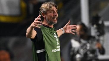 Heinze, emocionado por la entrega y la victoria de Newell's