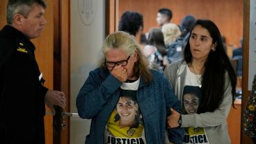 El llanto de la madre de Bocacha al salir de la audiencia