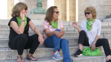 Imagen de “Legal, seguro y gratuito”, tercer capítulo de la serie documental "Fue en la calle".