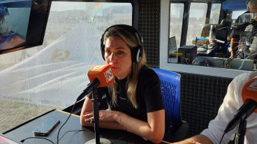 La senadora y ex periodista visitó el estudio de Radio 2 en Agroactiva.