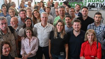 "Una gobernadora que dará todas las batallas necesarias", sostuvo Angelini, su compañero de fórmula.