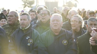 Fiesta popular y acto en el Día de la Bandera.