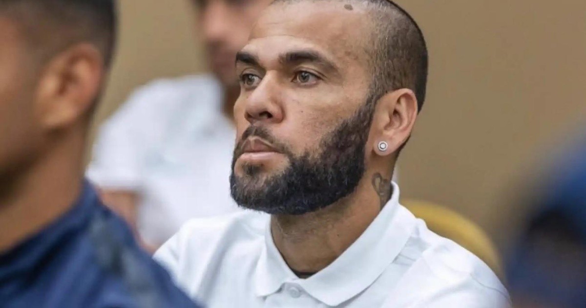 Dani Alves broke the silence from prison: ‘You know I didn’t get my hands on her’