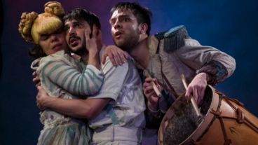 "Voraz y melancólico" está protagonizada por Santiago Garcia Ibañez, Rey Micaela e Ignacio Torres.