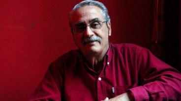 Raúl Serrano formó parte del ciclo Teatro Abierto y en 1981 fundó la Escuela de Teatro de Buenos Aires.