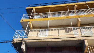 El frente de la casa donde se produco la electrocución.