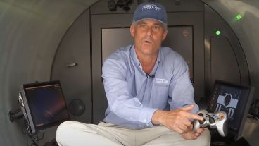 Se llama Logitech F710 que salió en 2010 y este fue revelado en un reportaje que realizó CBS hace algunos años.