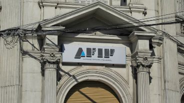 la Afip destacó que "la falta de pago de las contribuciones impide que las trabajadoras accedan a una obra social, jubilación, ART, además de constituir una conducta que puede ser objeto de sanciones y multas".