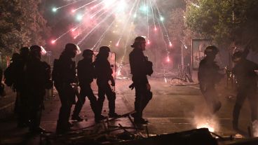 Enfrentamientos entre manifestantes y la policía.