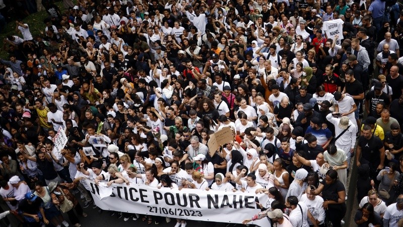 Miles de personas marcharon el jueves por las calles de Nanterre.