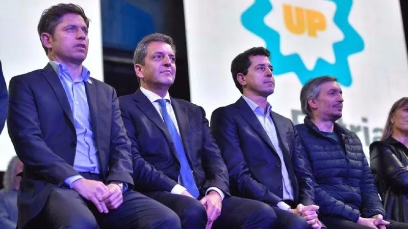 Sergio Massa junto a Axel Kicillof (precandidato a gobernador de Buenos Aires) y Eduardo De Pedro (ministro del Interior y precandidato a senador).