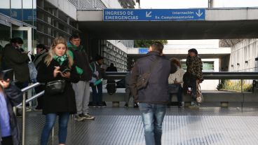 El principio de incendio fue cerca del ingreso al nosocomio por Crespo, y no hubo heridos.