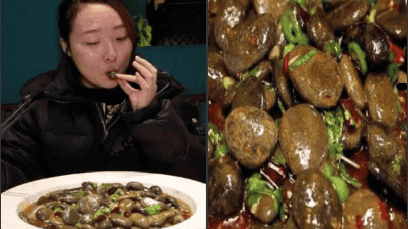 Las piedras son extraídas del río, se limpian y se ponen en grandes sartenes.