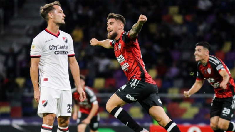 Newell's sufrió en Santiago del Estero y vuelve a Rosario con las manos vacías.