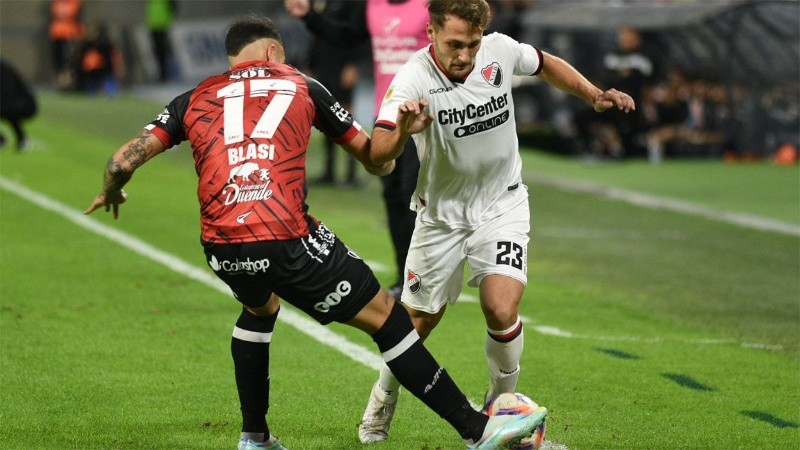 Newell's sufrió en Santiago del Estero y vuelve a Rosario con las manos vacías.