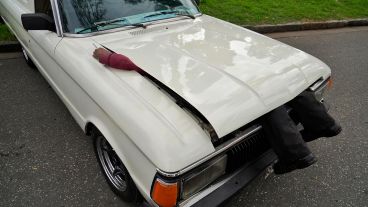 La exhibición de autos antiguos en el Parque de la Independencia.