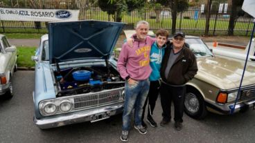 La exhibición de autos antiguos en el Parque de la Independencia.