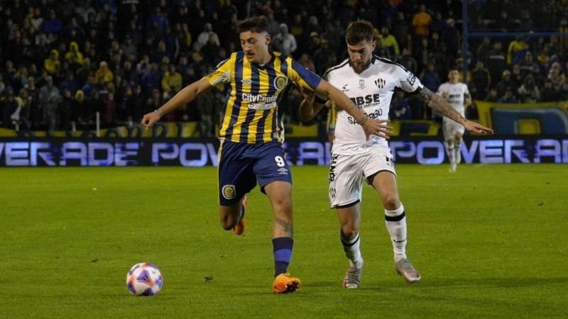 Muchas de las esperanzas canallas están depositadas en Alejo Véliz, goleador del equipo en la temporada con ocho gritos.