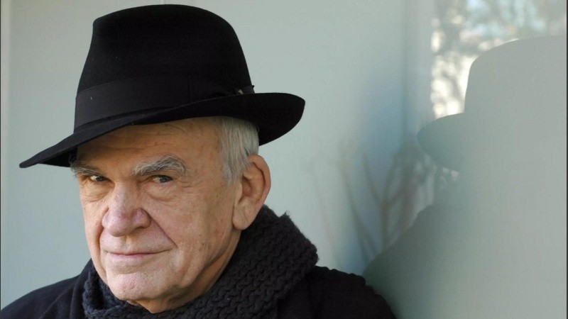 El prosista, dramaturgo y poeta falleció el último martes en París.
