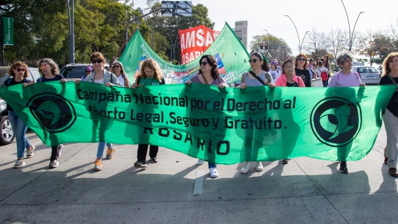 La Campaña por el Derecho al Aborto Legal, Seguro y Gratuito reclama investigar al médico rafaelino - Ana Isla / Rosario3