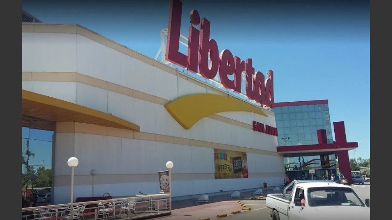 El grupo Casino es propietaria de la cadena cordobesa Libertad, que tiene cerca de 35 sucursales y 14 shoppings en 10 provincias
